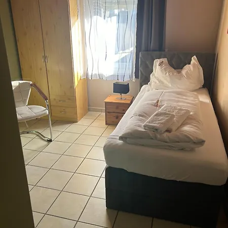 Gaststaette Puetz Мини-отель 3*