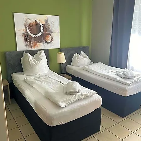Gaststaette Puetz Πανδοχείο 3*