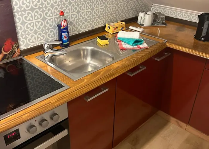 Gaststätte Pütz - Checkin: Eiserfelderstrasse 399 Inn 3*