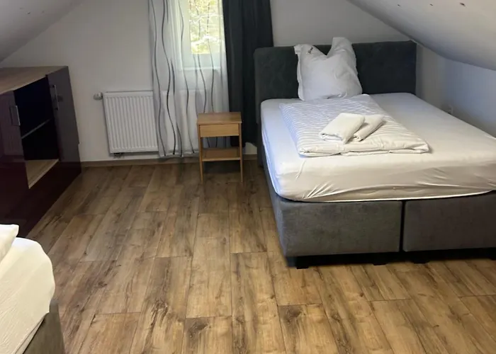 Gaststätte Pütz - Checkin: Eiserfelderstrasse 399 Inn Siegen