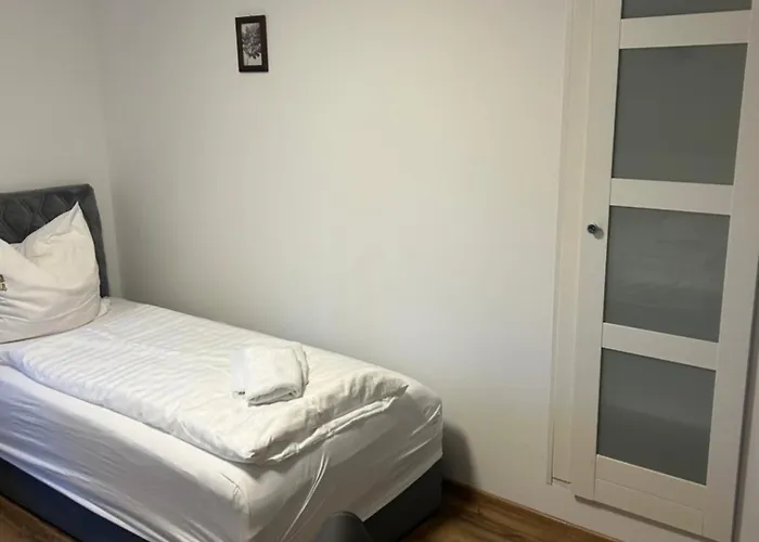 Gaststätte Pütz - Checkin: Eiserfelderstrasse 399 Inn