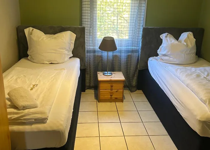 Gaststätte Pütz - Checkin: Eiserfelderstrasse 399 Inn Siegen