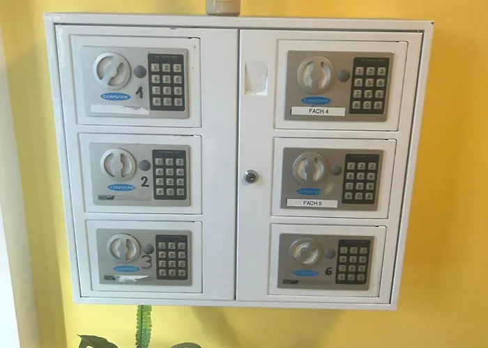 Gaststätte Pütz - Checkin: Eiserfelderstrasse 399 Inn